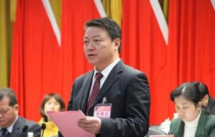 邱明宏簡歷：防城港市委副書記、市長邱明宏，曾任廣西社會工作部副部長、信訪局局長，柳州市委副書記，南寧市委常委、政法委書記